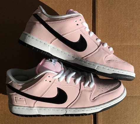 nike sb dunks pink|Nike Sb Dunk pink laces.